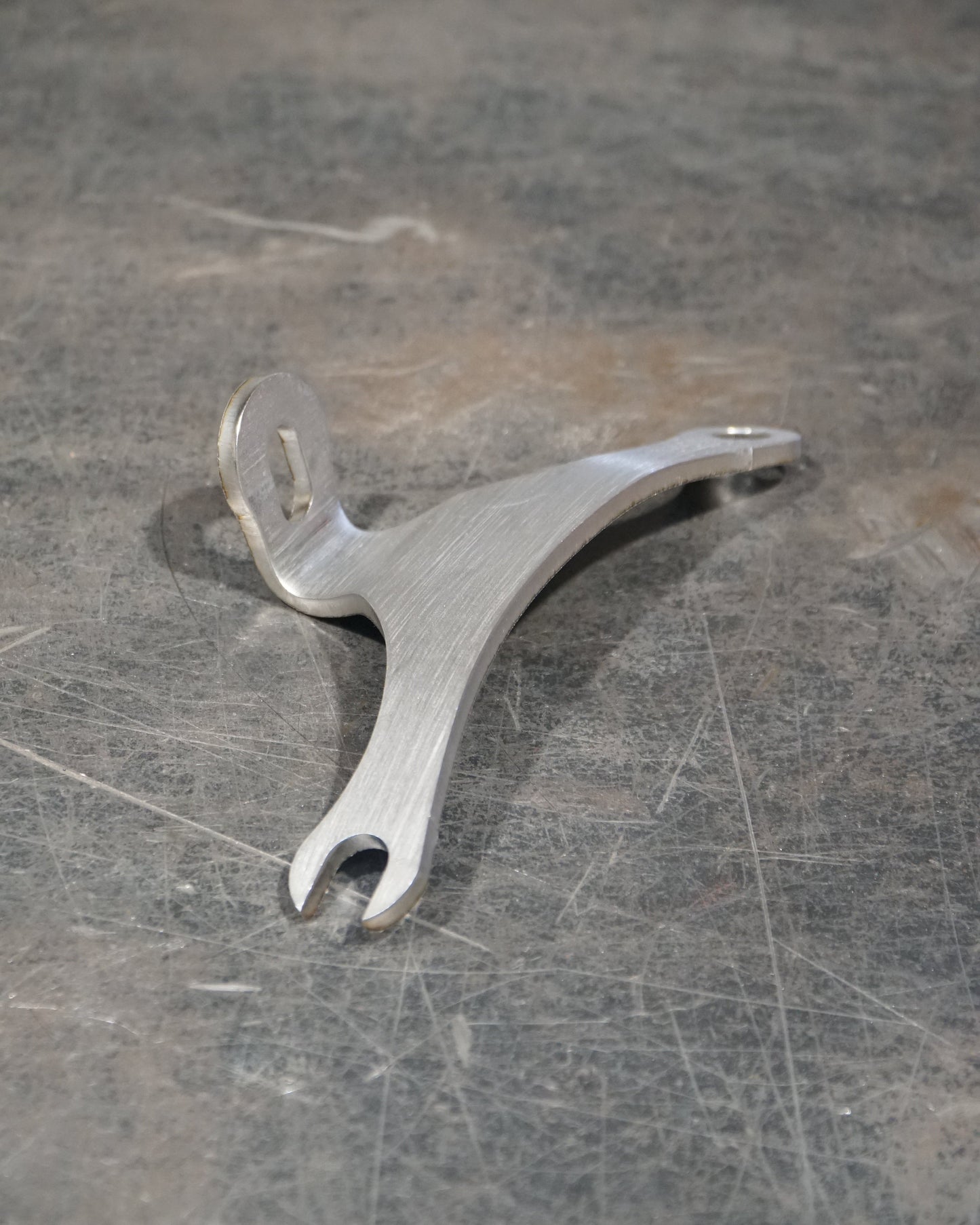 BIG TWIN ENGINE MOUNT (PRE 1983)