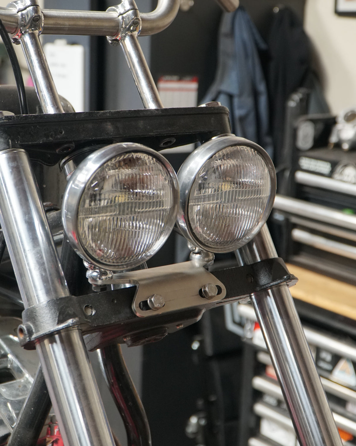 UNIVERSAL DUAL HEADLIGHT MOUNT