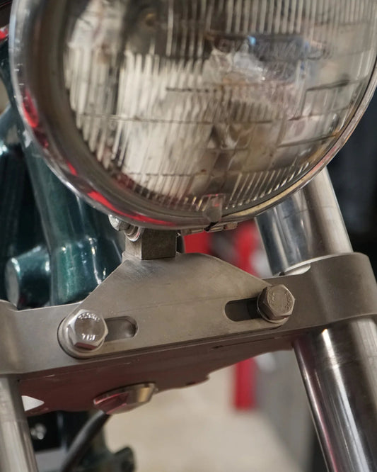 UNIVERSAL HEADLIGHT MOUNT