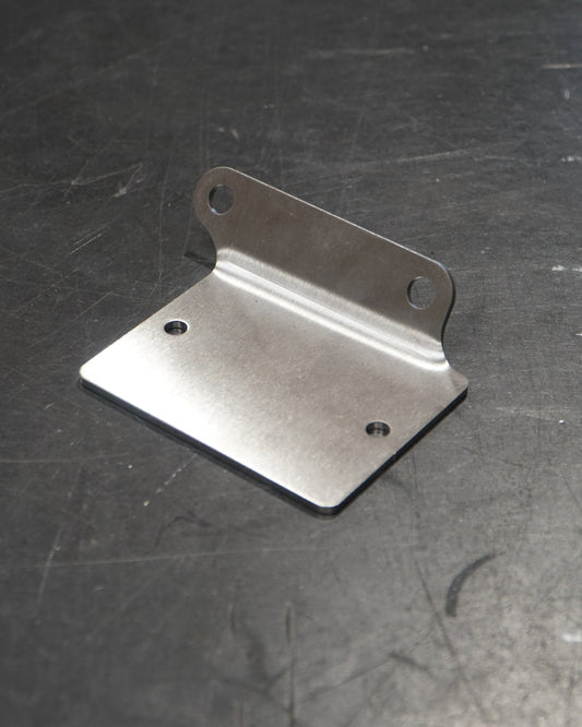 OFFSET REGULATOR MOUNT