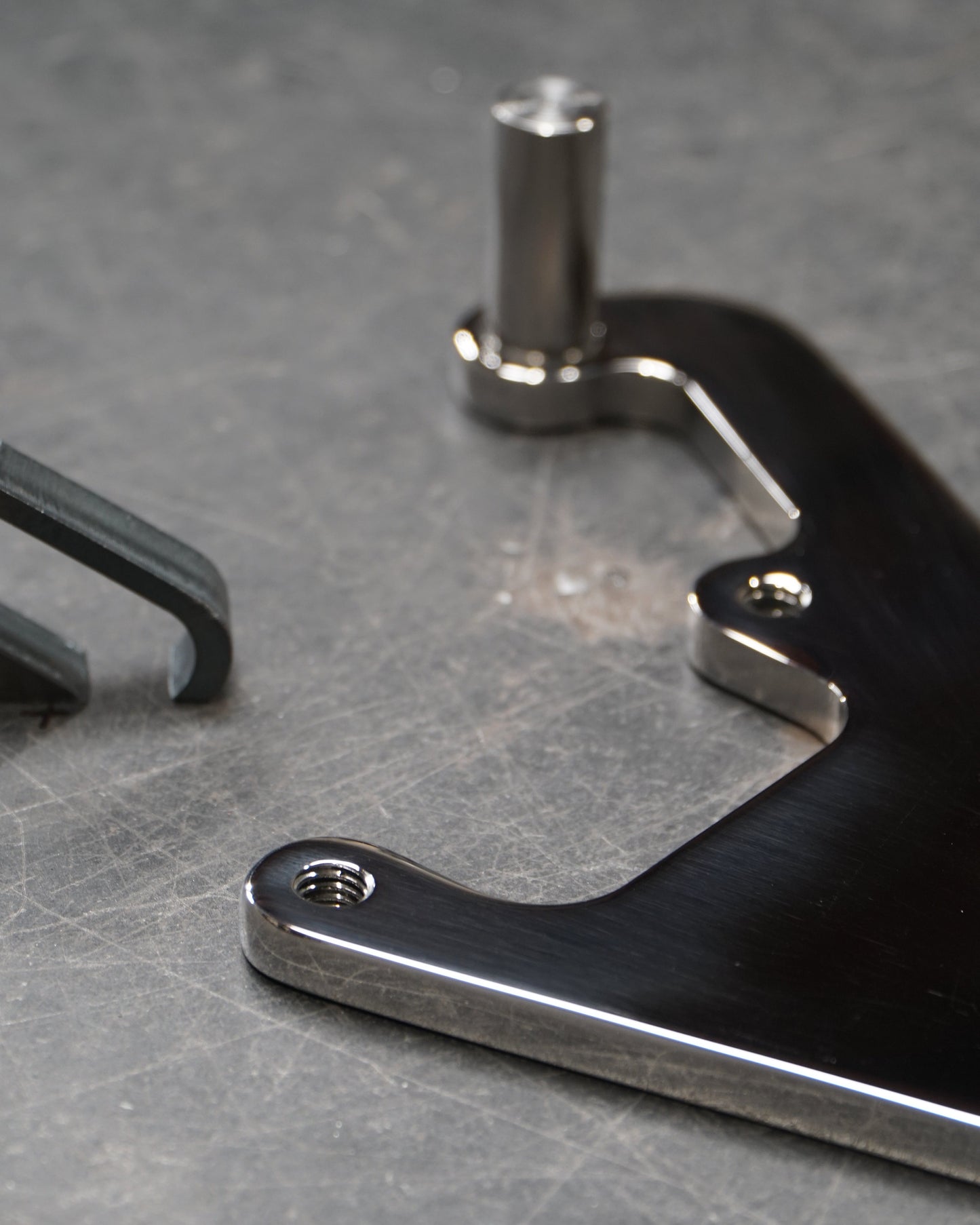 INSIDE FRAME CALIPER MOUNT